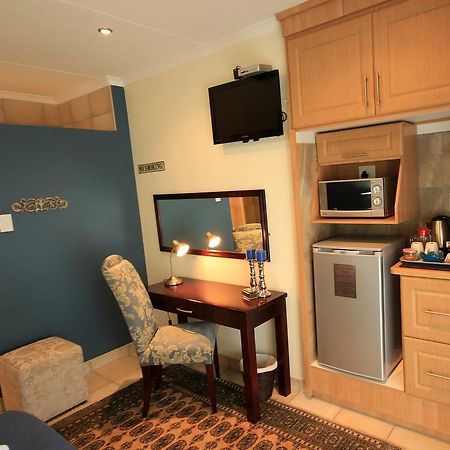 Avalon Guest Manor Hotell Newcastle Exteriör bild